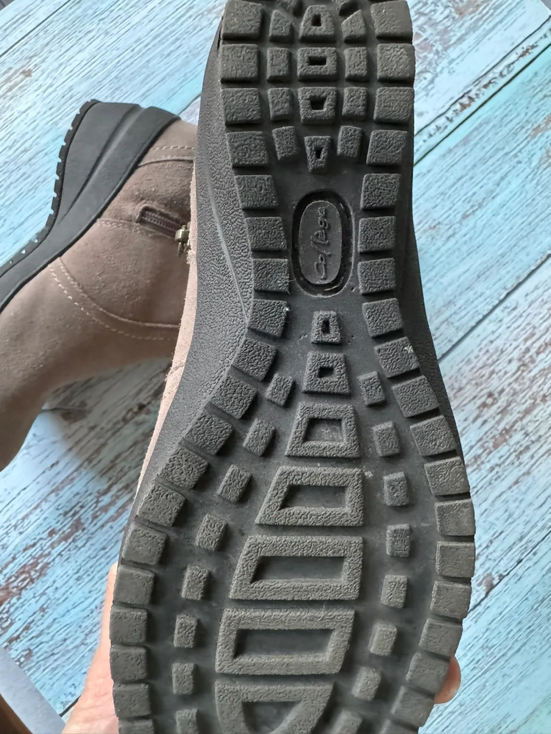 College Suede Wedge Boots image indicator(8)