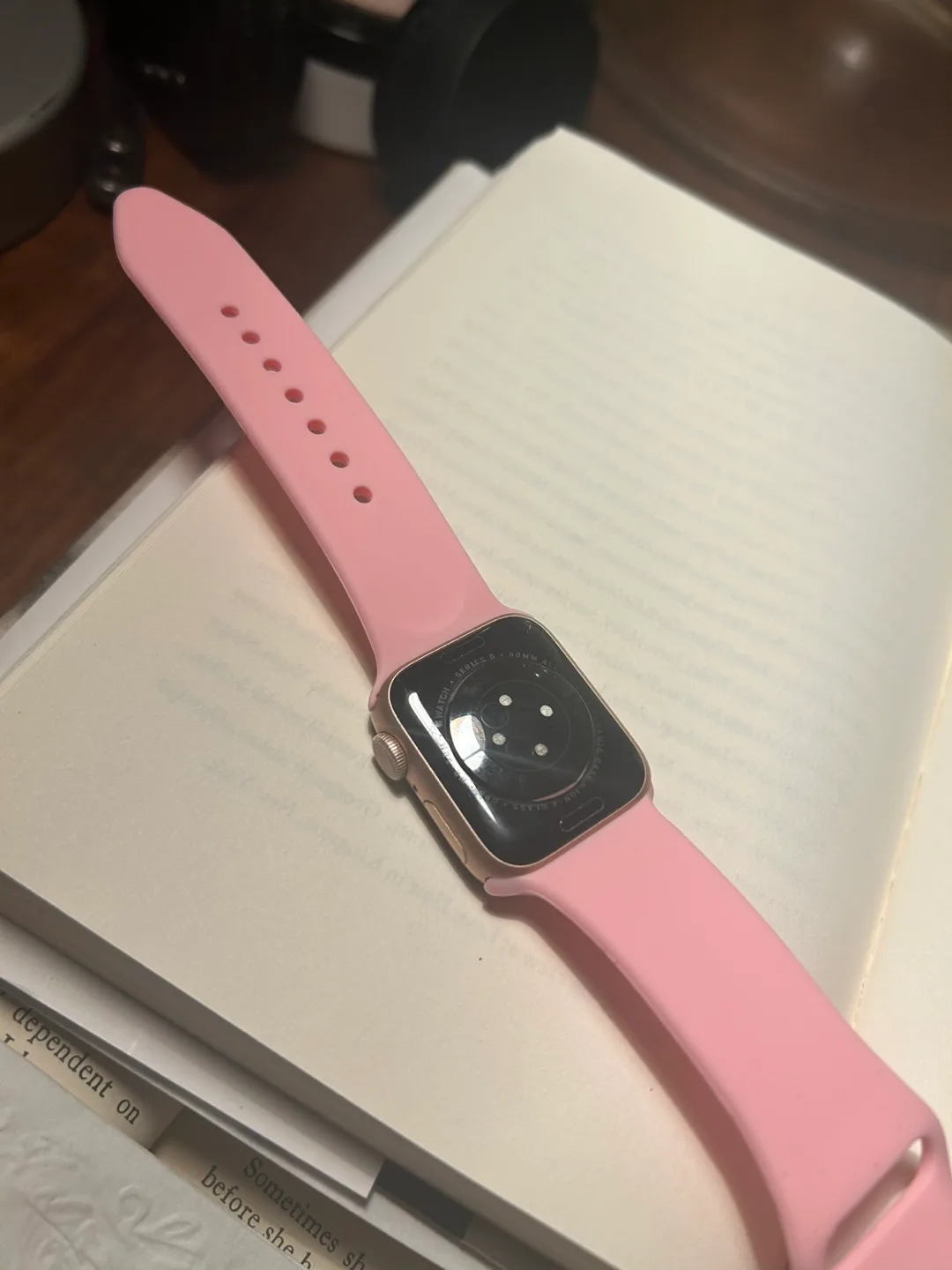 Apple Watch Series 6 image indicator(9)