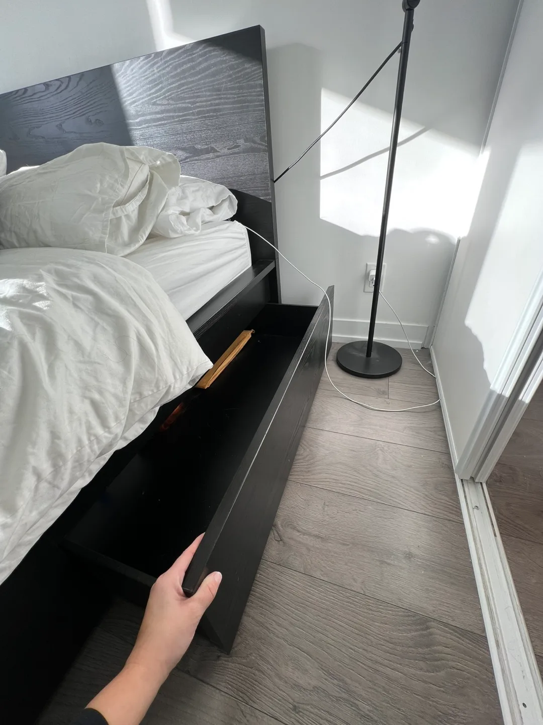 IKEA MALM Queen Bed Frame with Storage Drawers image indicator(8)