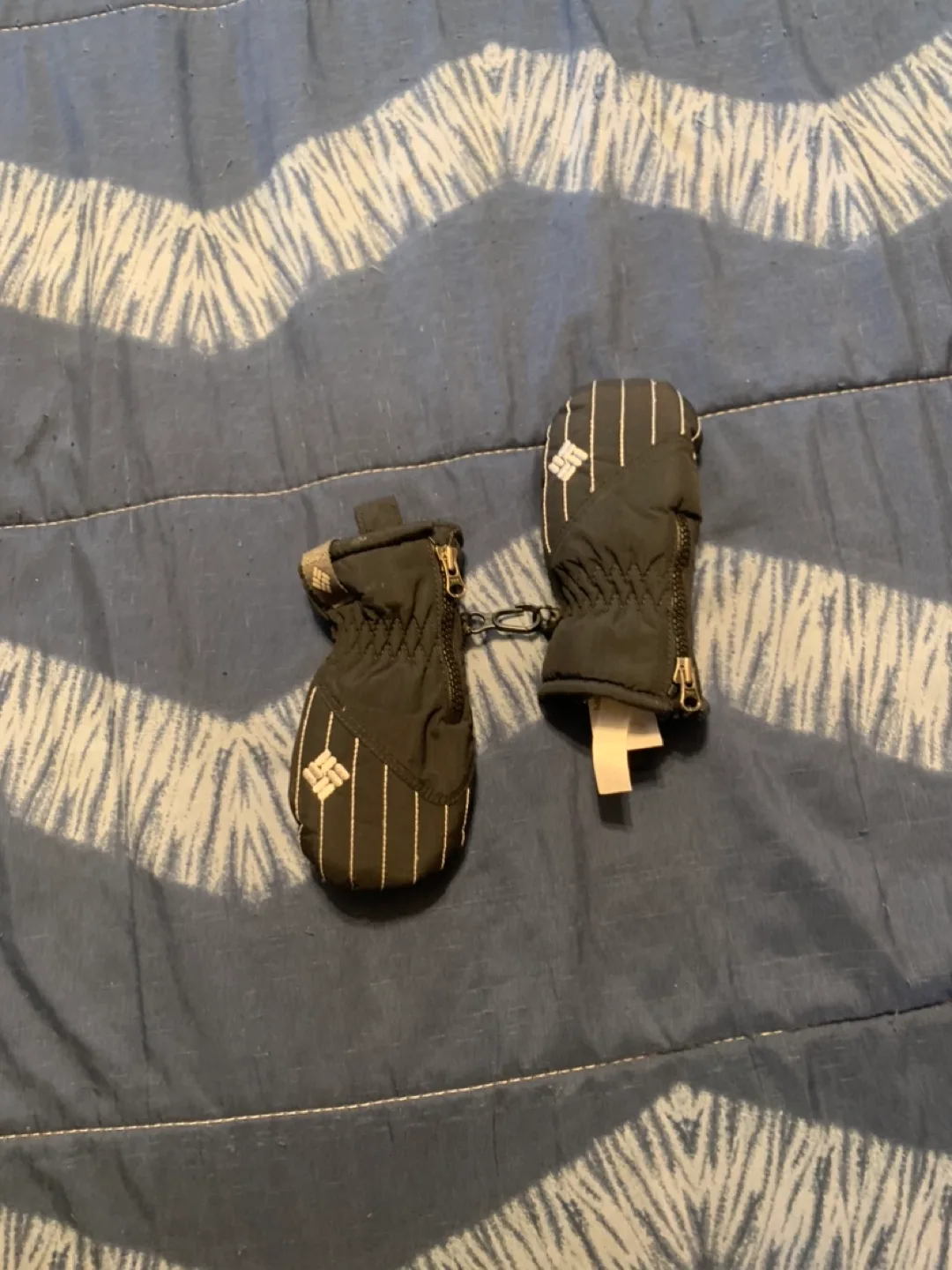 Columbia Baby Mittens Size 0/S Infant thumbnail
