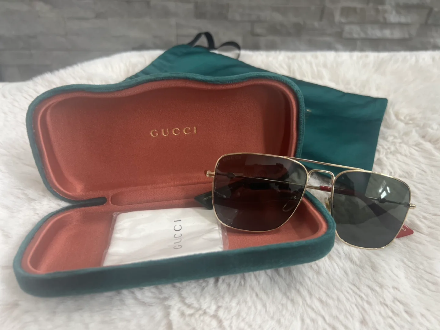 Gucci aviator sunglasses image indicator(9)