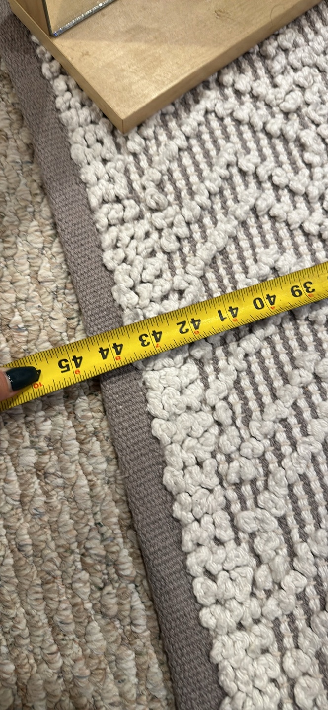 Grey and White Area Rug - photo 5
