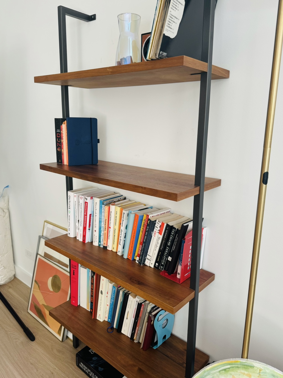 Ladder Bookshelf - photo 2