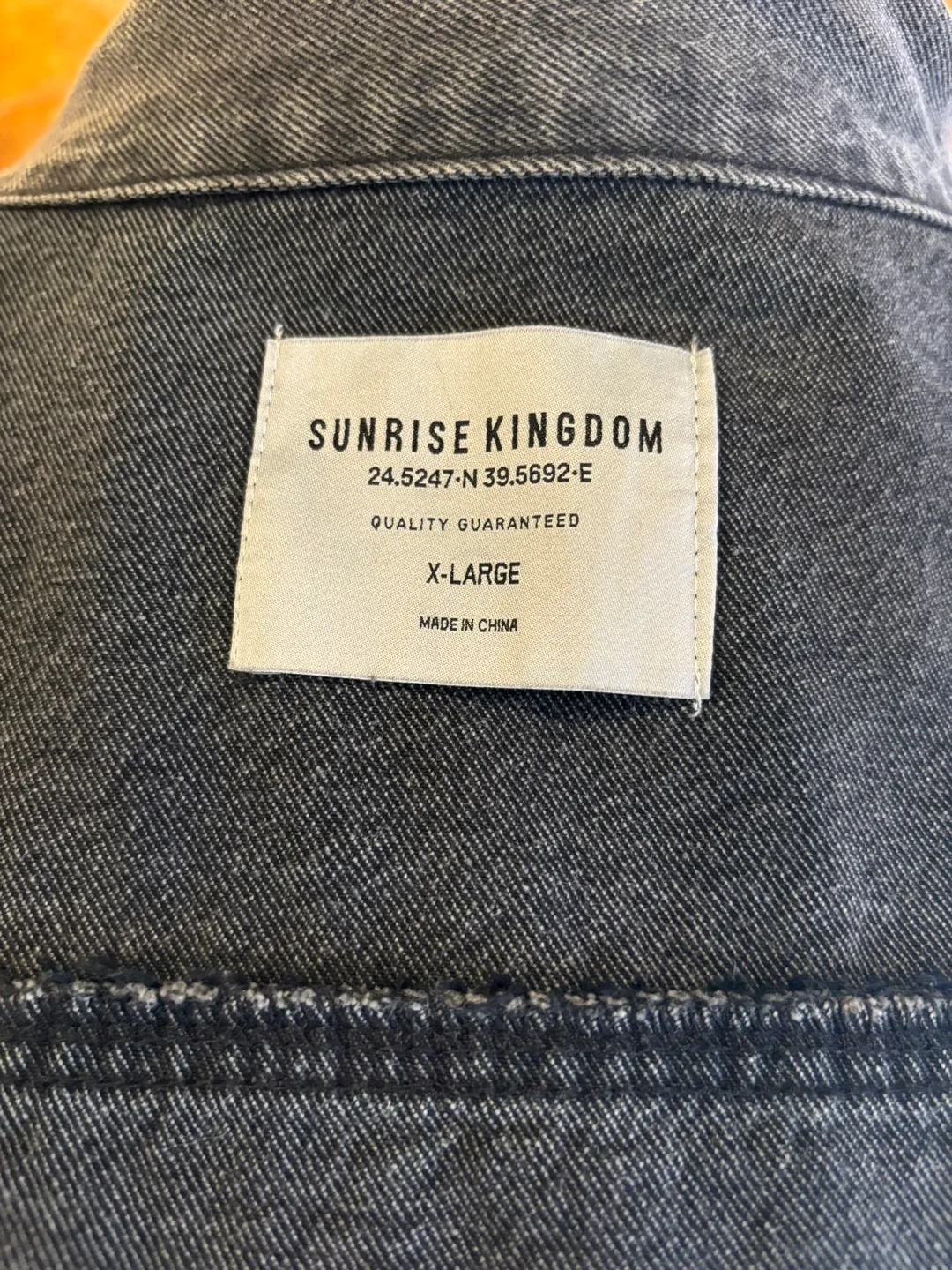 Men's Black Denim Jacket image indicator(8)