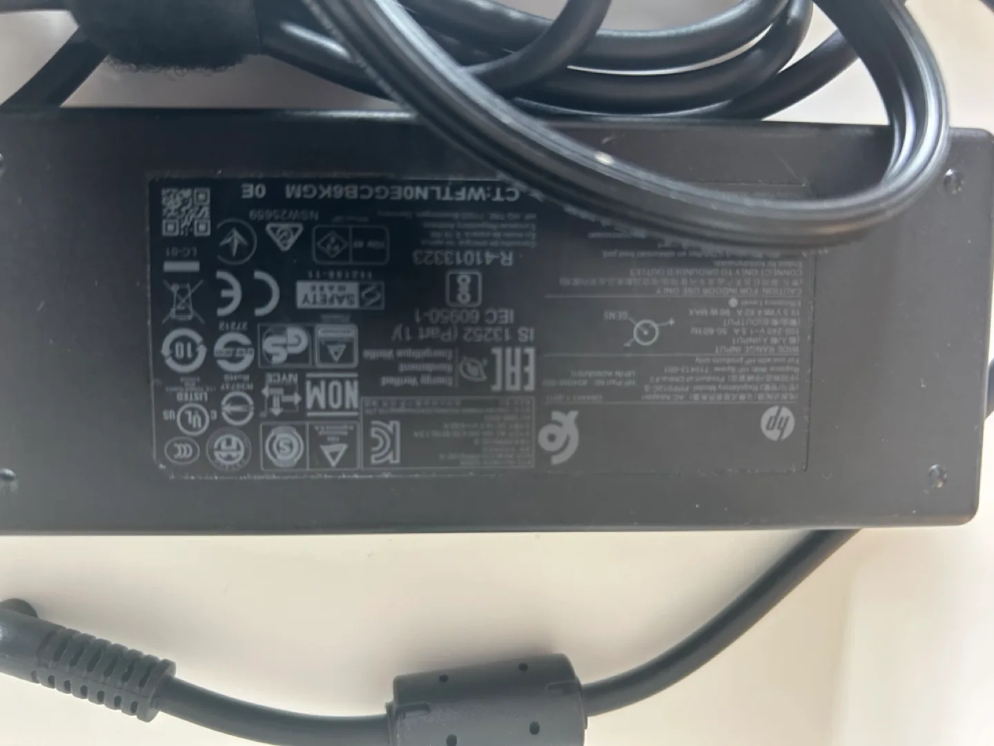 Fully Loaded HP EliteBook Laptop and Tablet 2-in-1 (2018) image indicator(10)