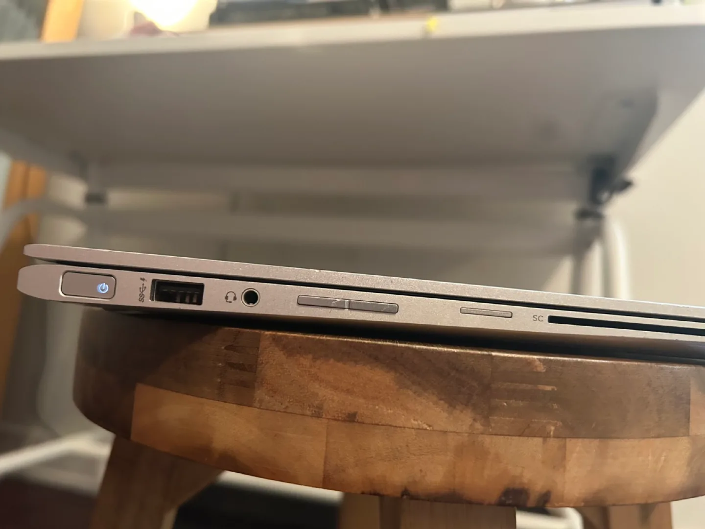 Fully Loaded HP EliteBook Laptop and Tablet 2-in-1 (2018) image indicator(8)