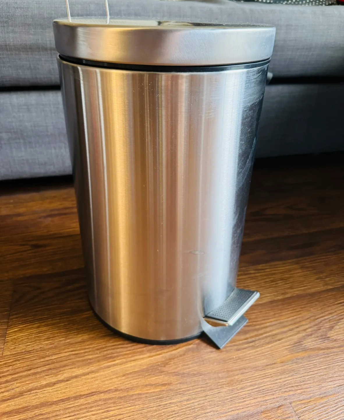 SMALL Stainless Steel Step Can / trash bin / garbage bin image indicator(4)