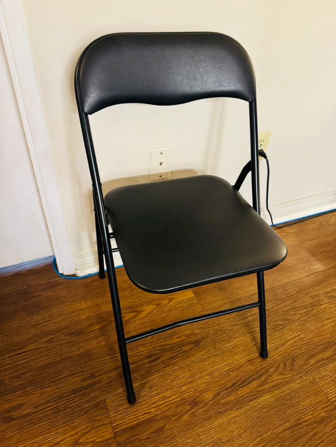 Black Folding Table and 3 Chairs image indicator(3)