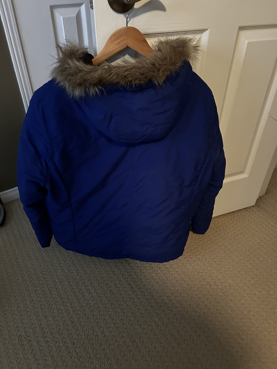Women's old navy winter coat. - photo 2