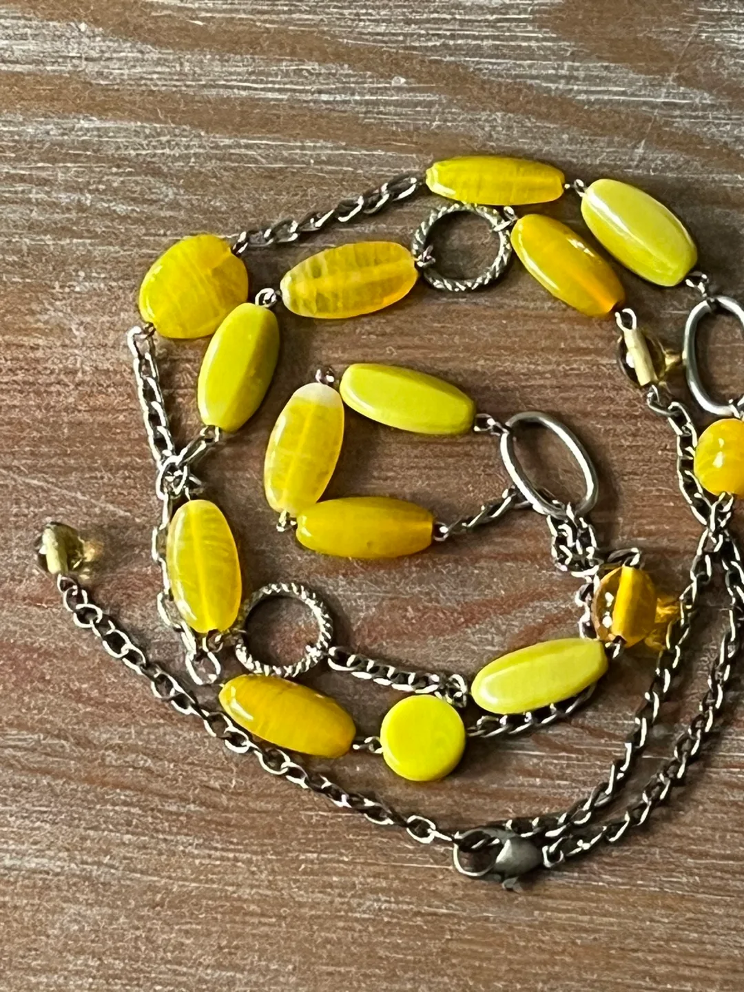 Vintage Yellow Bead Necklace image indicator(2)
