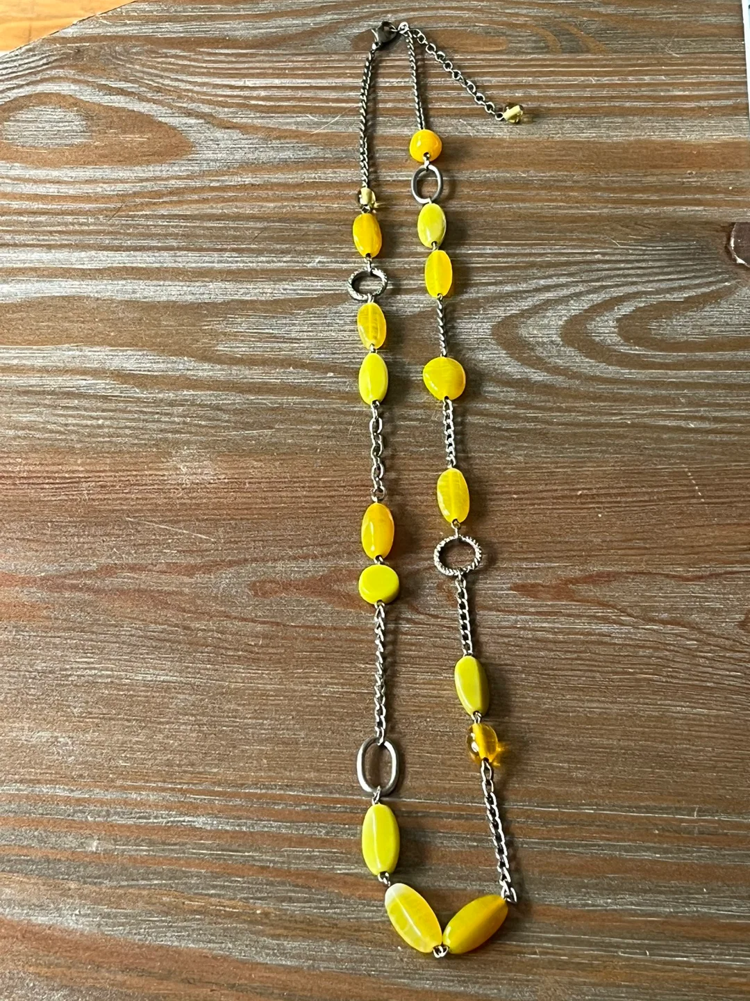 Vintage Yellow Bead Necklace image indicator(8)