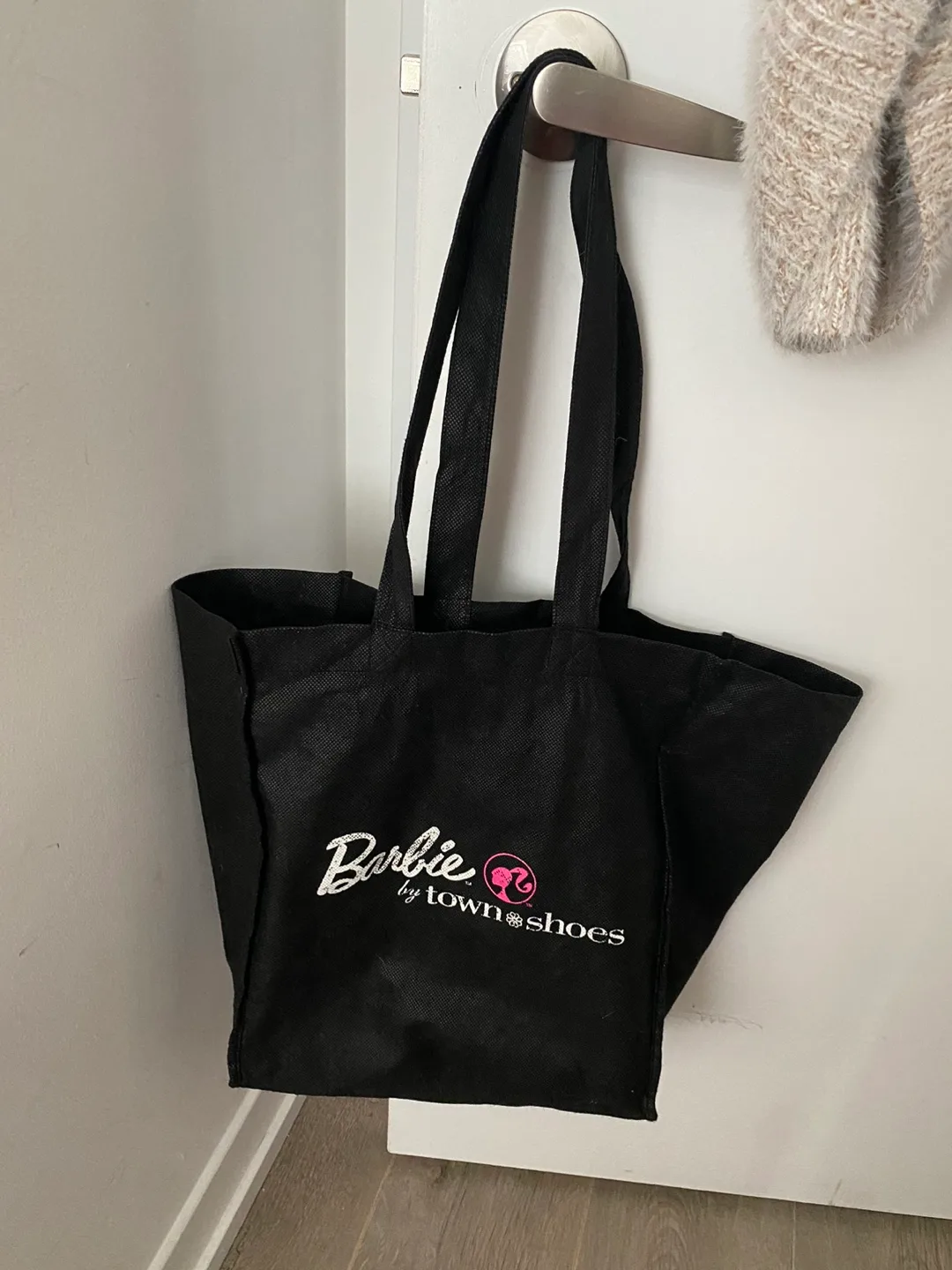 Barbie by Town Shoes shopping Bag image indicator(2)