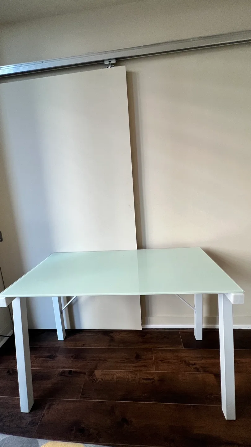 Glass-top Desk image indicator(2)