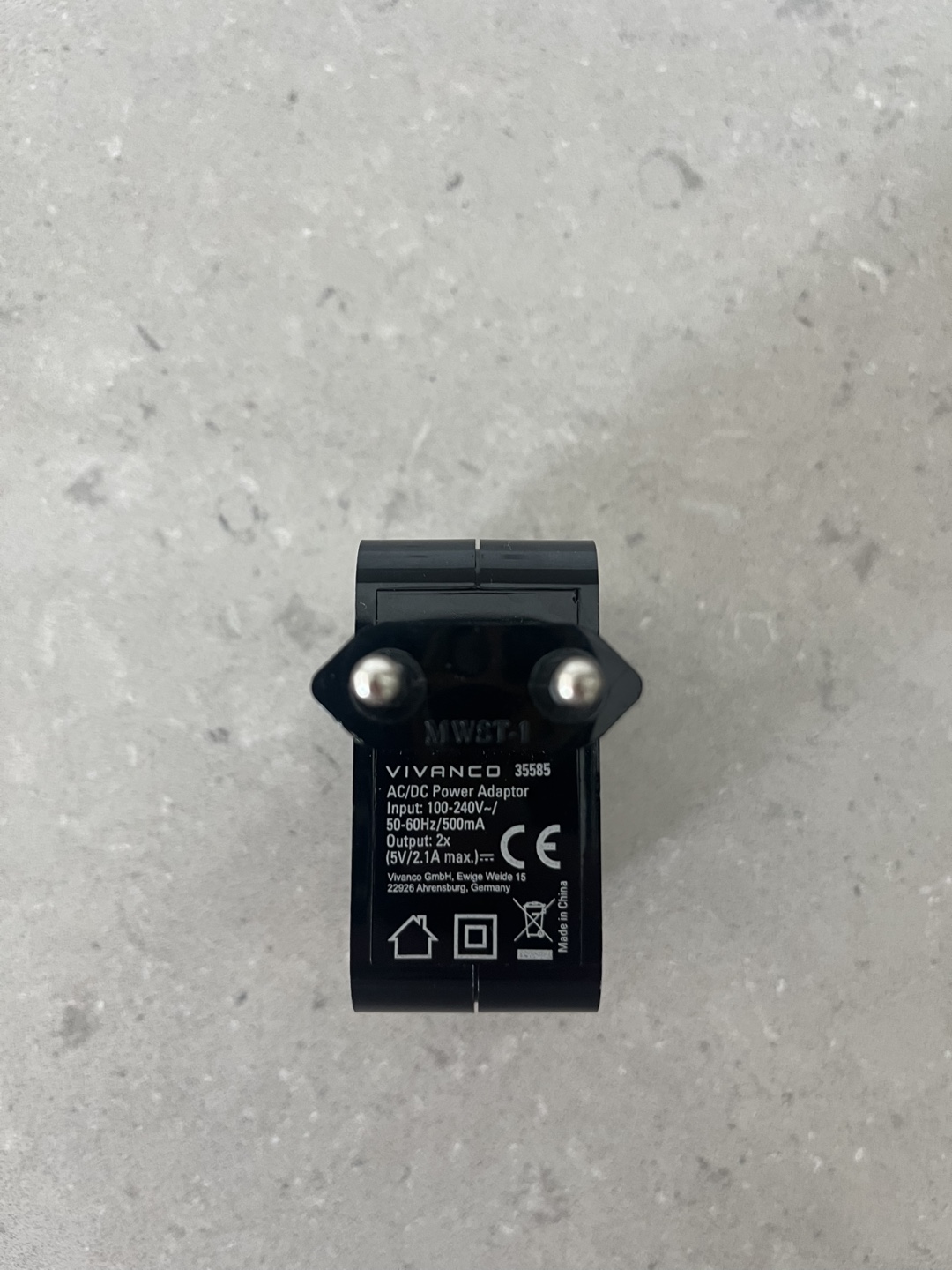 VIVANCO Dual USB Travel Adapter - photo 3