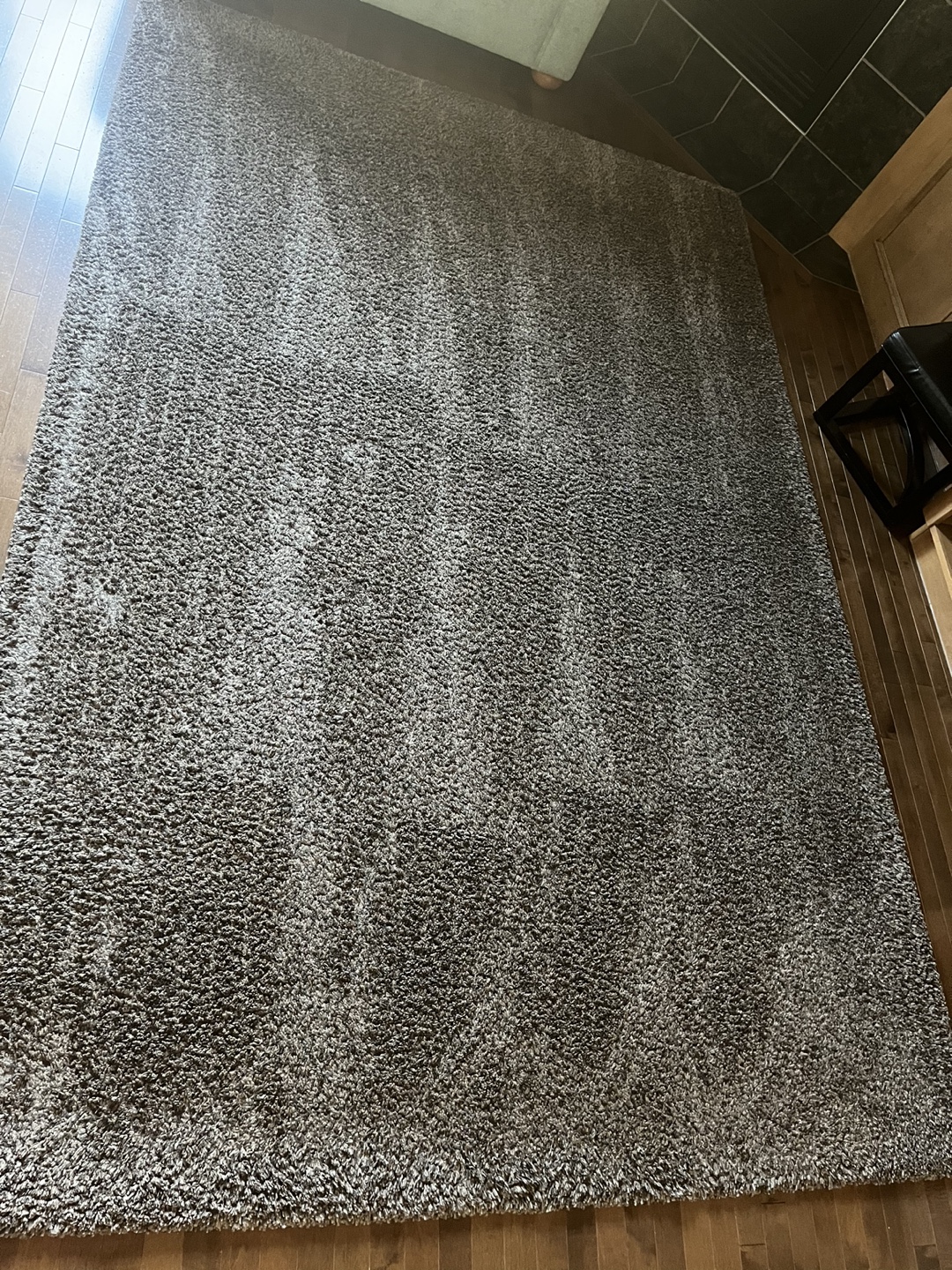 Grey and White Shag Rug - photo 2