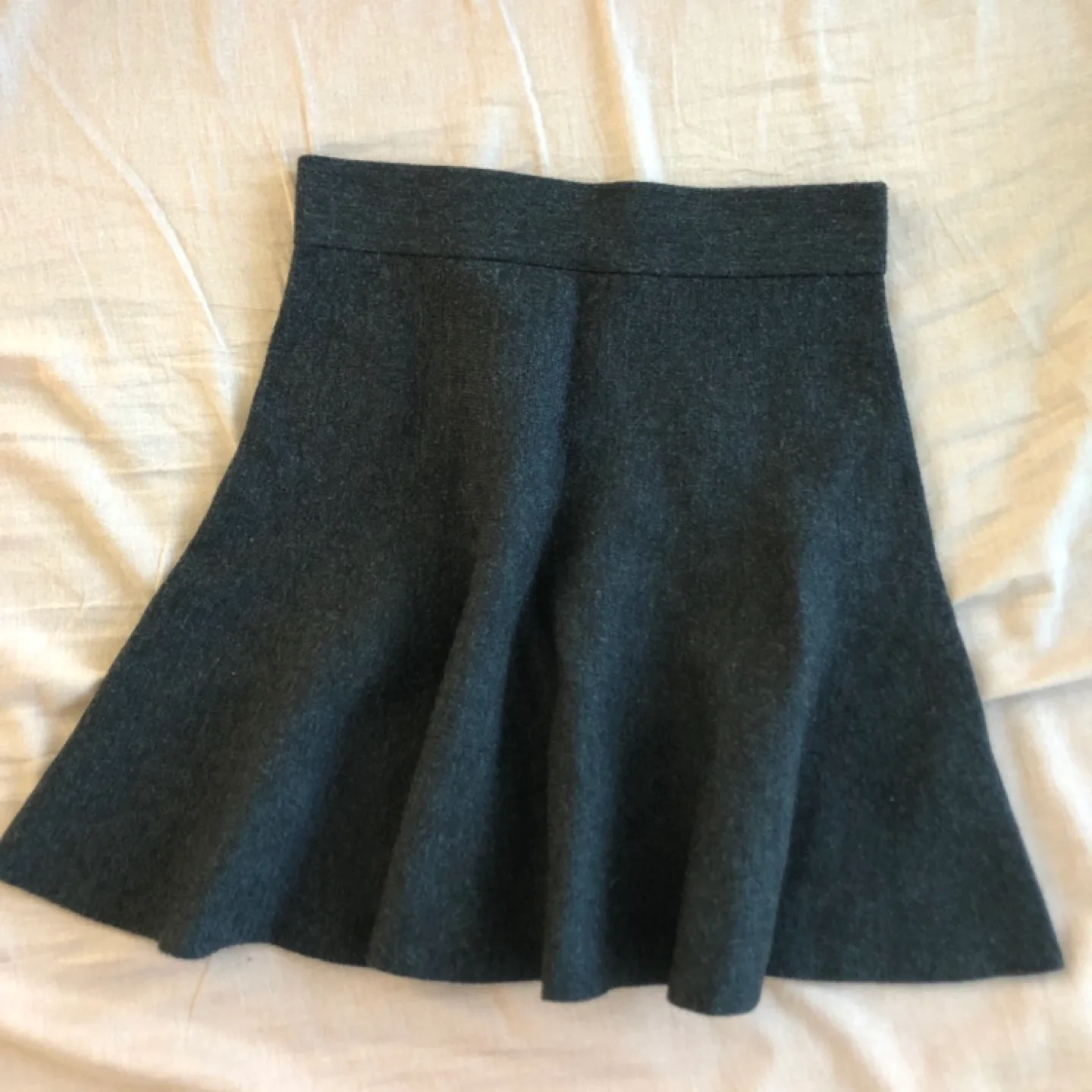 Club Monaco Grey Wool Skirt thumbnail