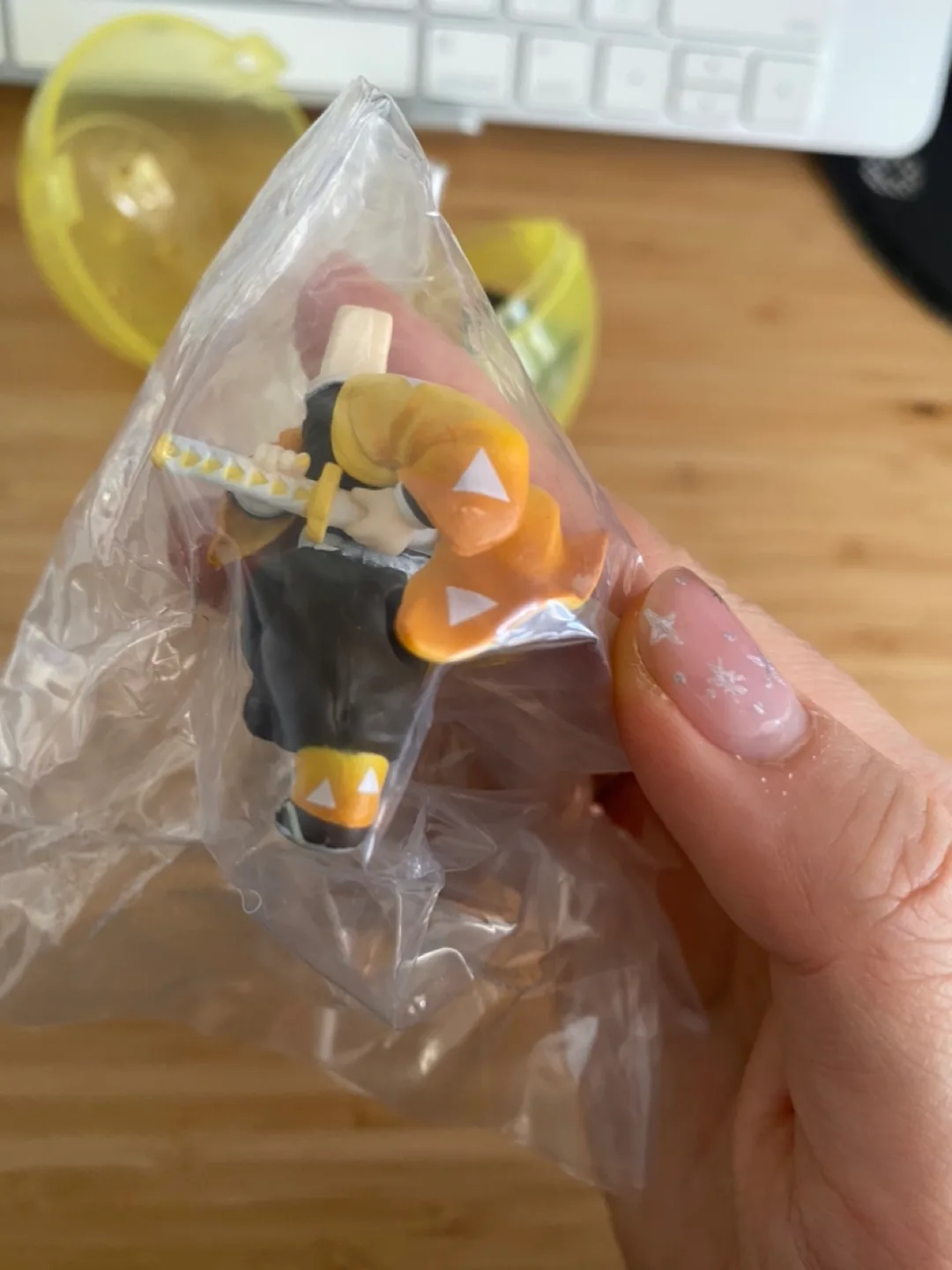 Demon Slayer Zenitsu Agatsuma gacha from Japan image indicator(5)