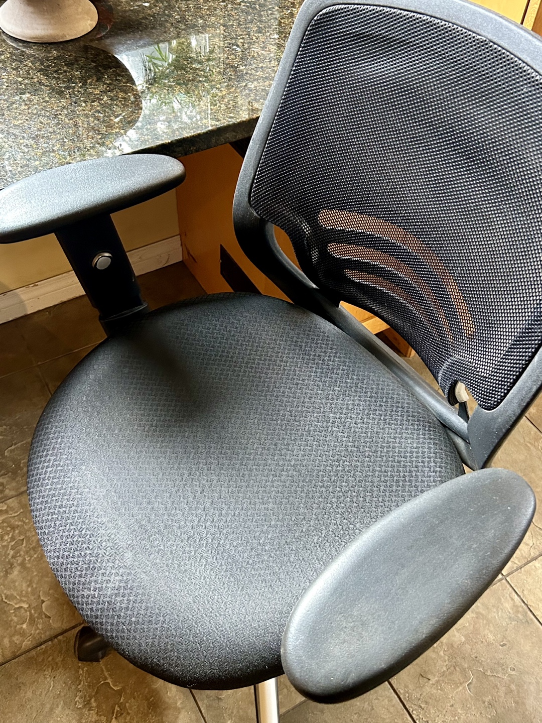 Office Chair with Mesh Back