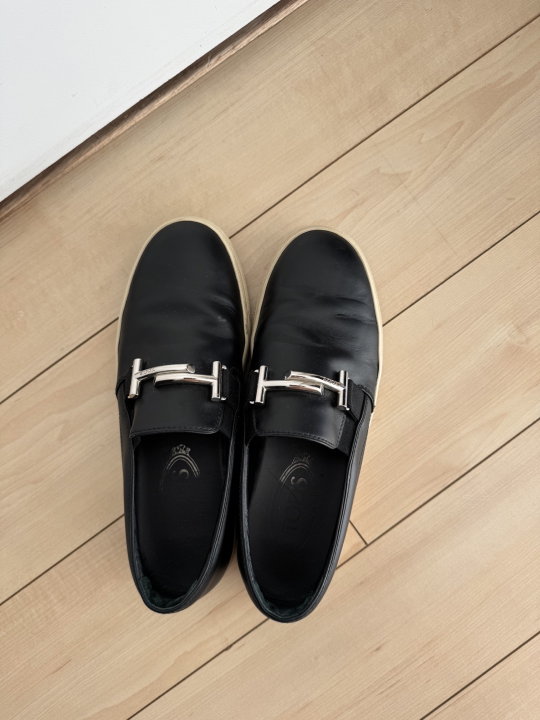 TOD'S Black Leather Slip-On Sneakers - photo 3
