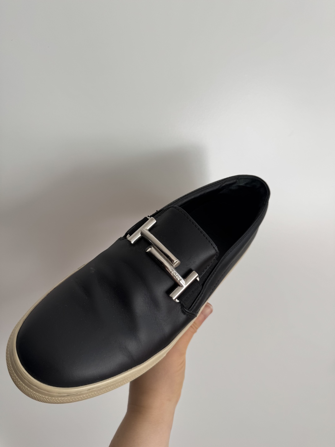 TOD'S Black Leather Slip-On Sneakers