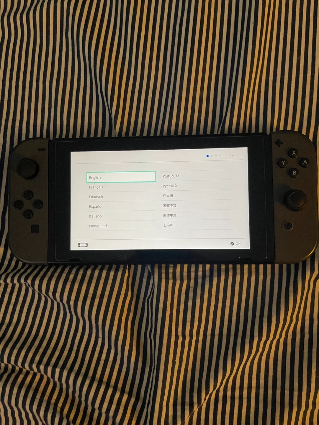 Nintendo Switch Console Bundle image indicator(7)