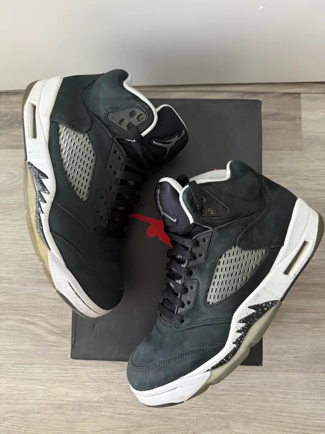 Air Jordan 5 Retro Oreo image indicator(5)
