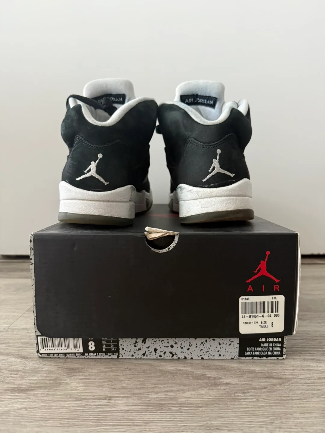 Air Jordan 5 Retro Oreo image indicator(2)