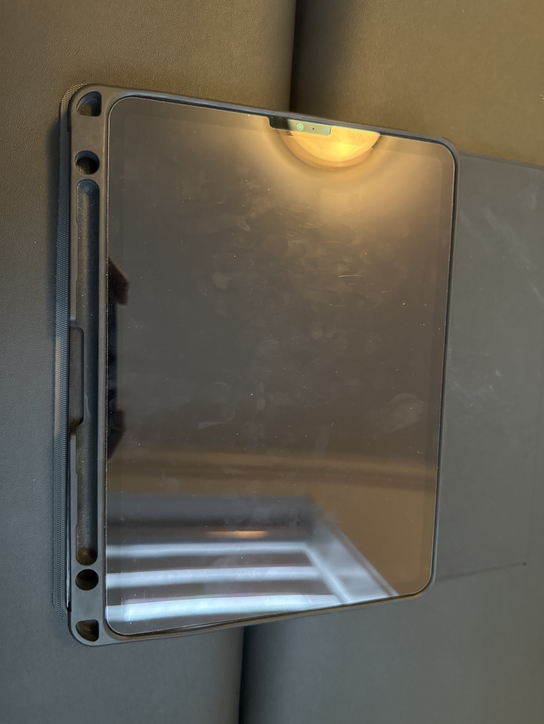 iPad Pro 11-inch 3rd Gen - photo 2
