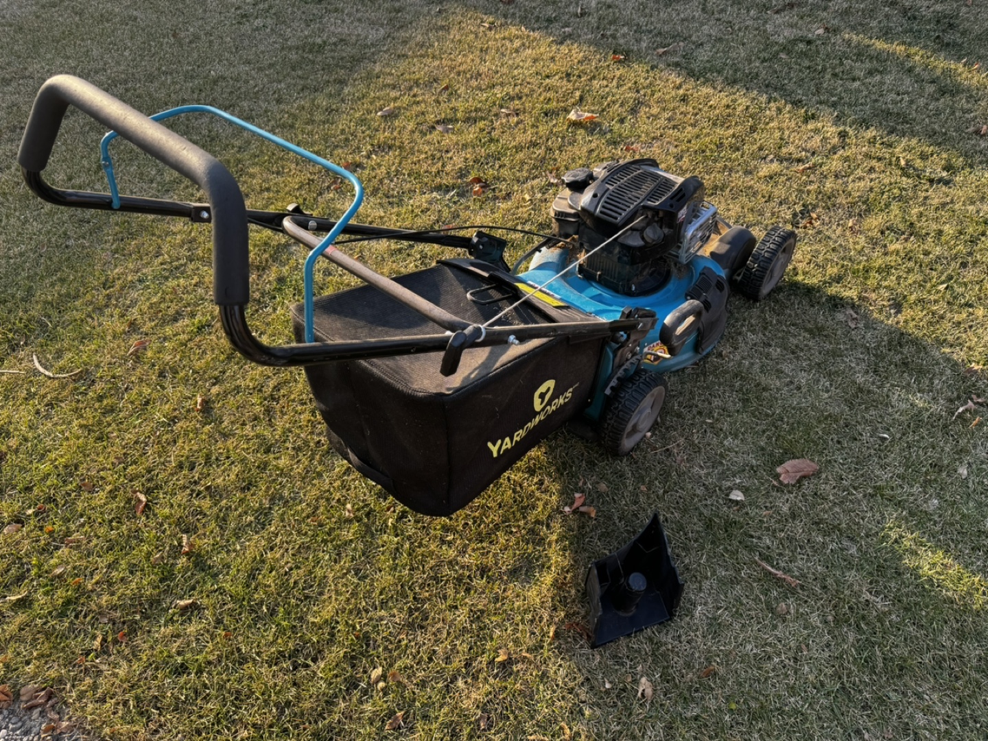Yardworks Gas Lawn Mower