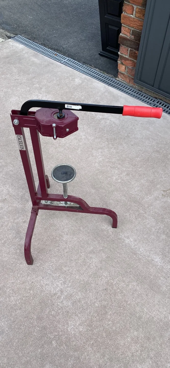 Wine Bottle Corker image indicator(2)