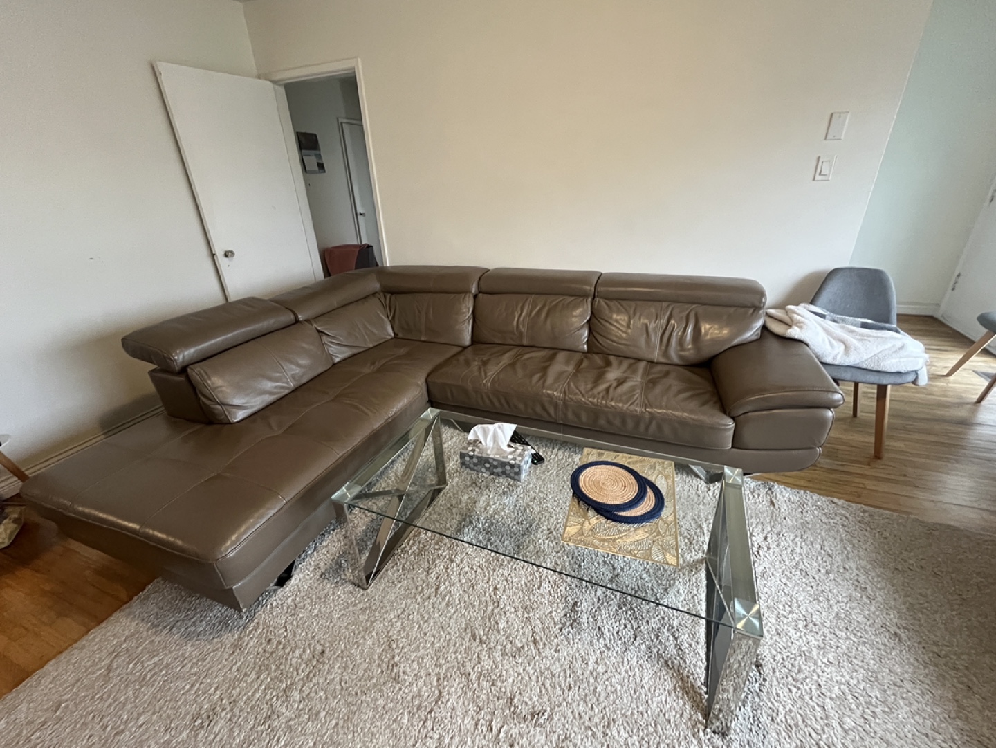 Leather Sectional Sofa - photo 2