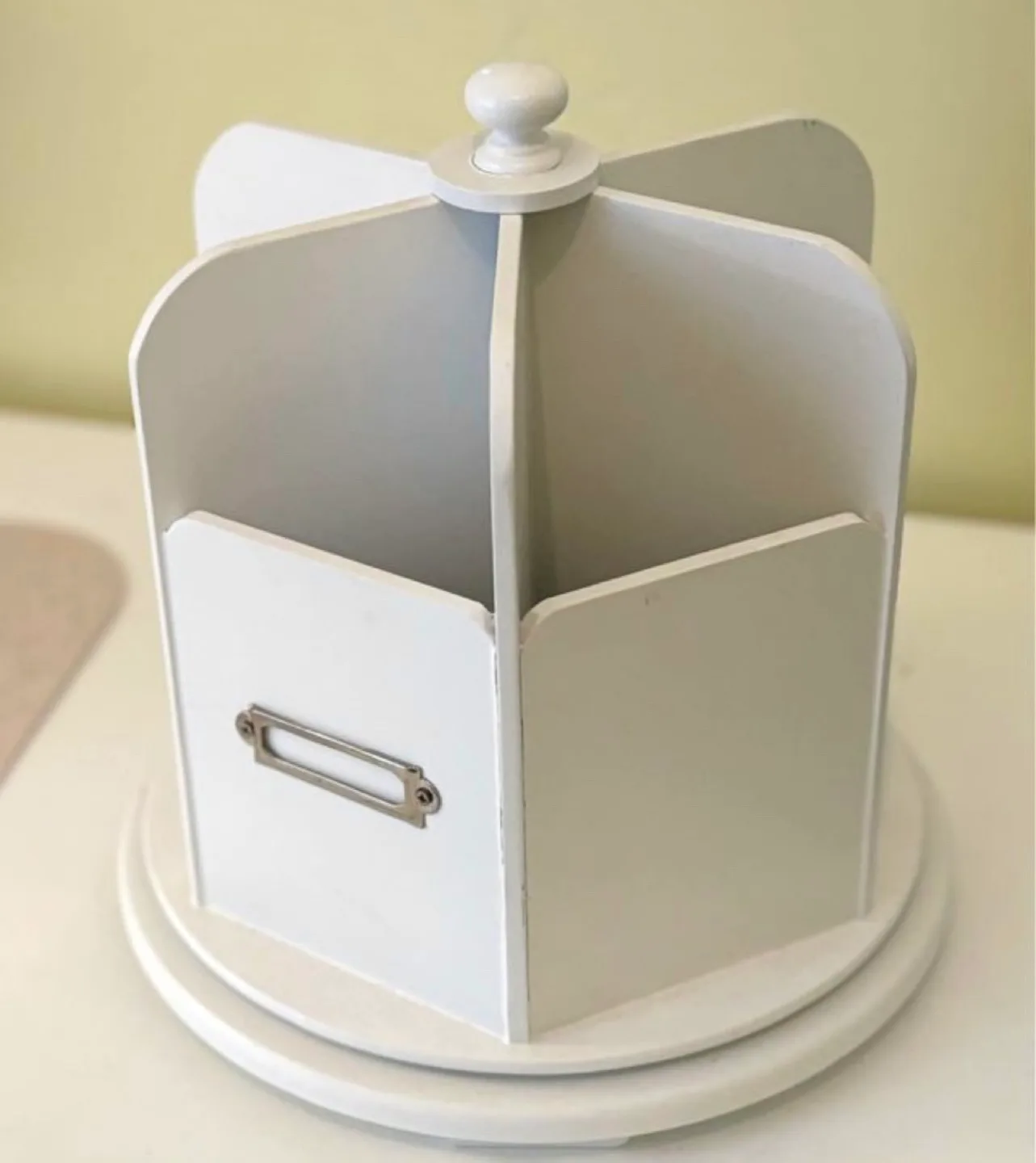 White Wooden Carousel/Desk Organizer image indicator(4)