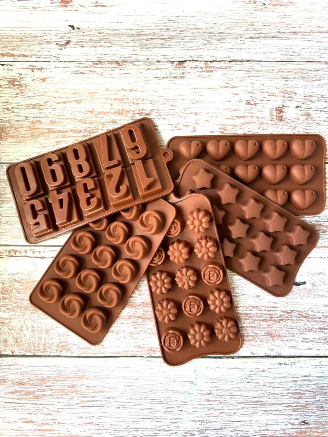 Set of 5 Silicone Molds thumbnail