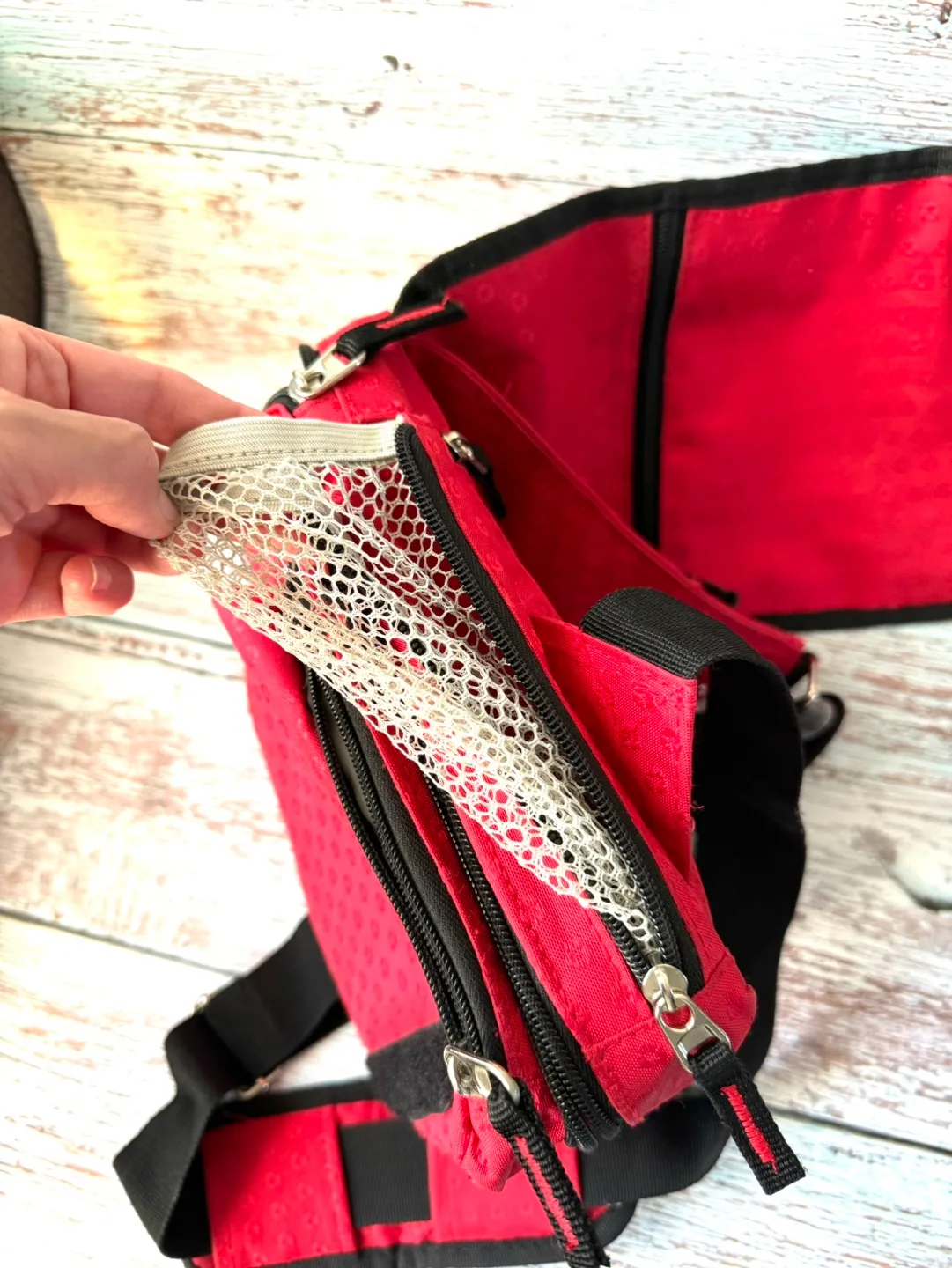 Heys Red Body Bag image indicator(5)