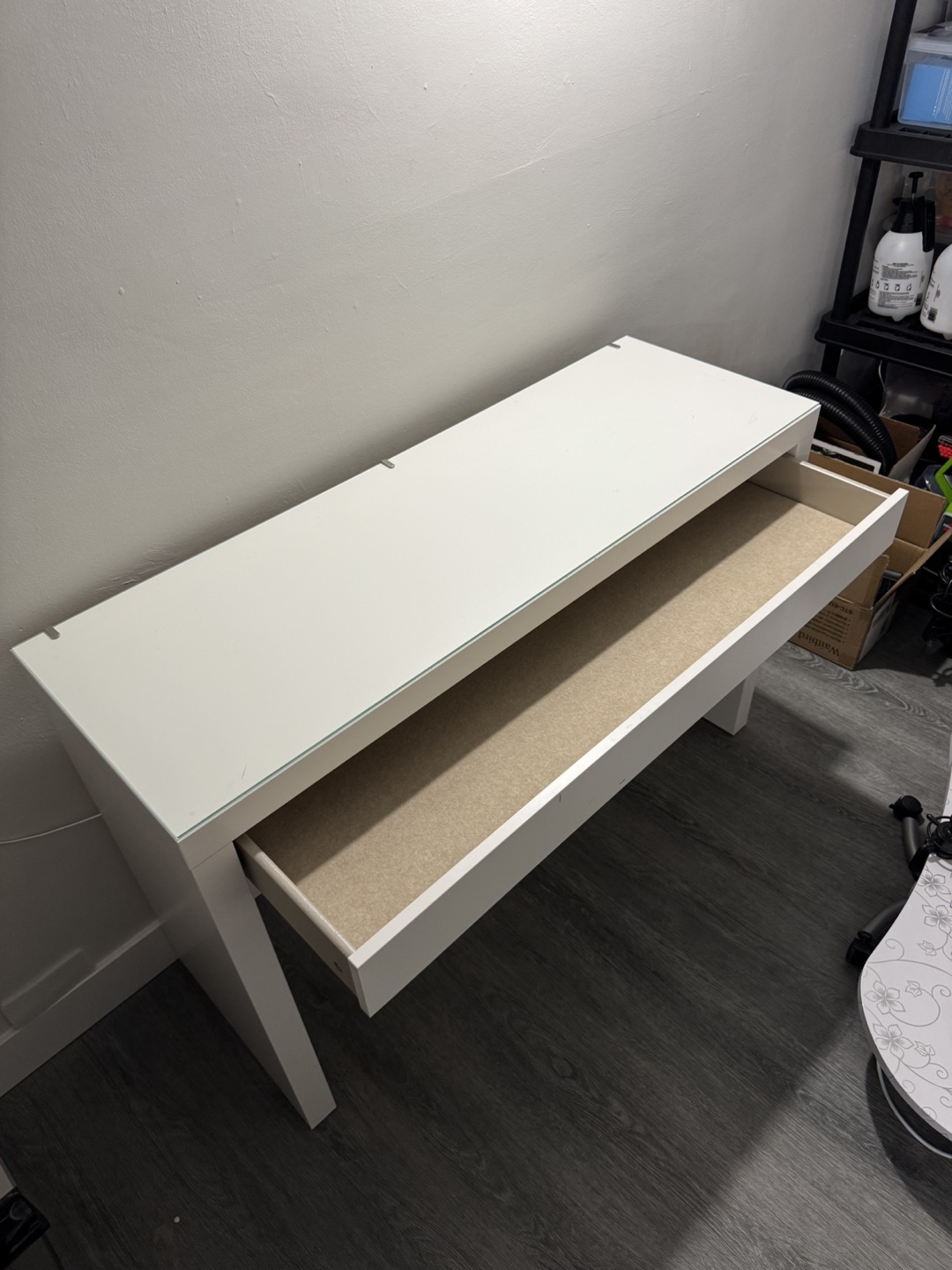 White Vanity Table - photo 2