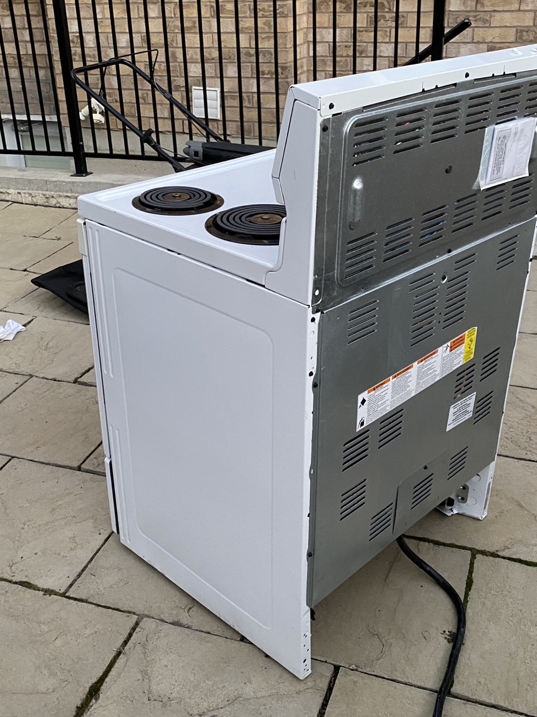 Frigidaire Electric Stove - photo 5