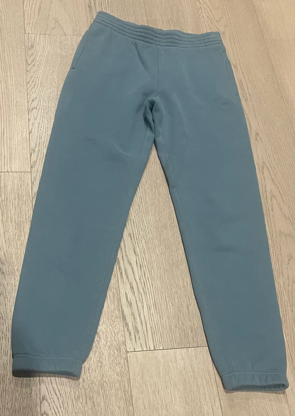 Aritzia Wilfred  Sweatpants image indicator(2)
