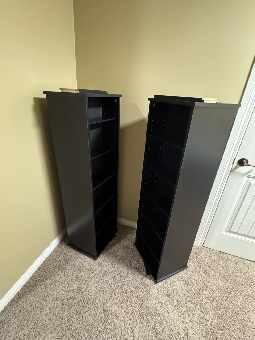 Set of 2 Black dvd or cd shelves - photo 2