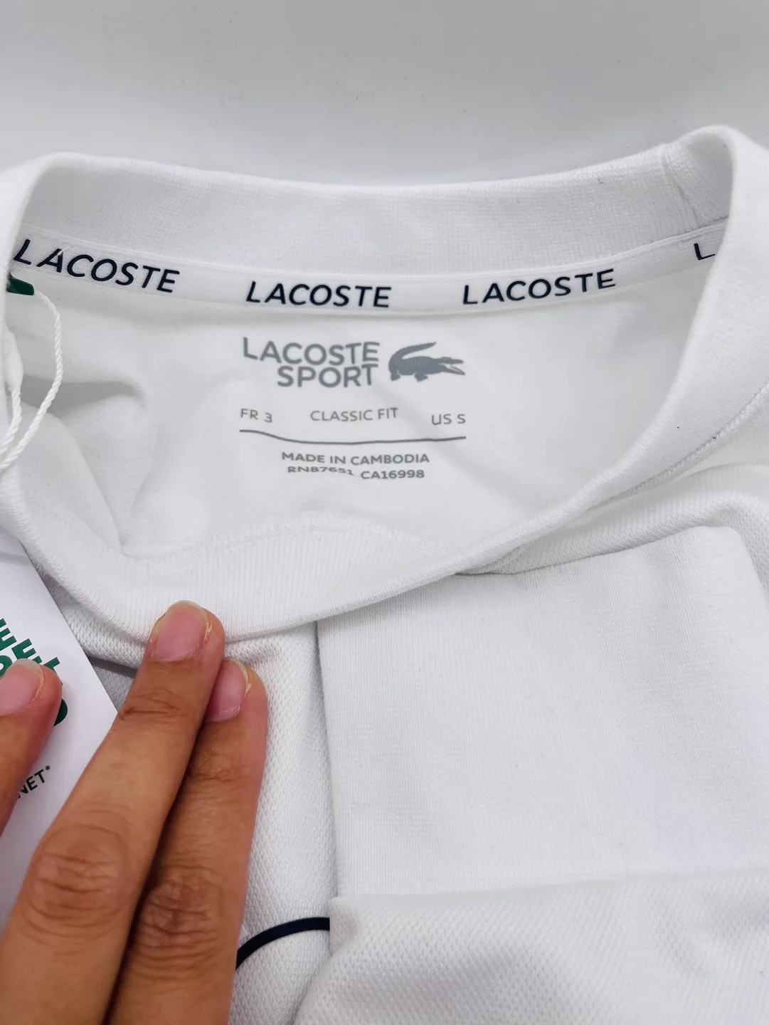Lacoste Sport Long Sleeves Size Small image indicator(4)