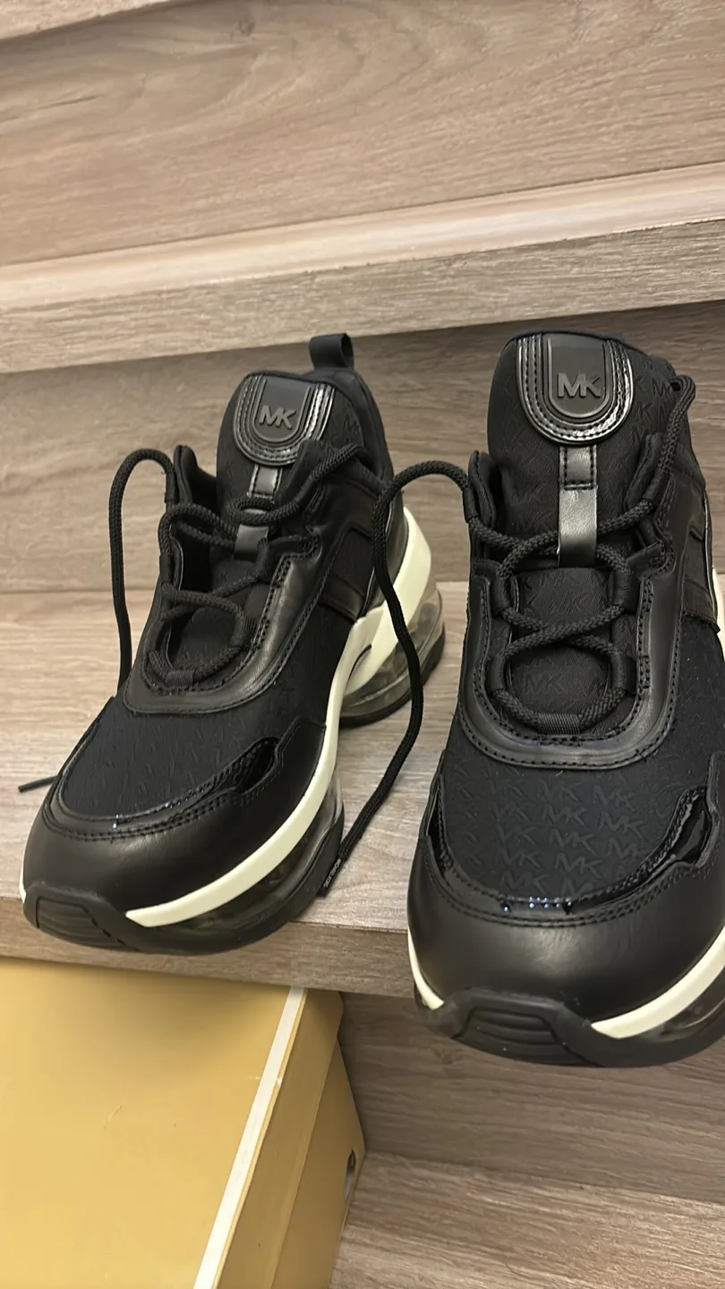 Michael Kors Black womens Sneakers size 11 image indicator(2)