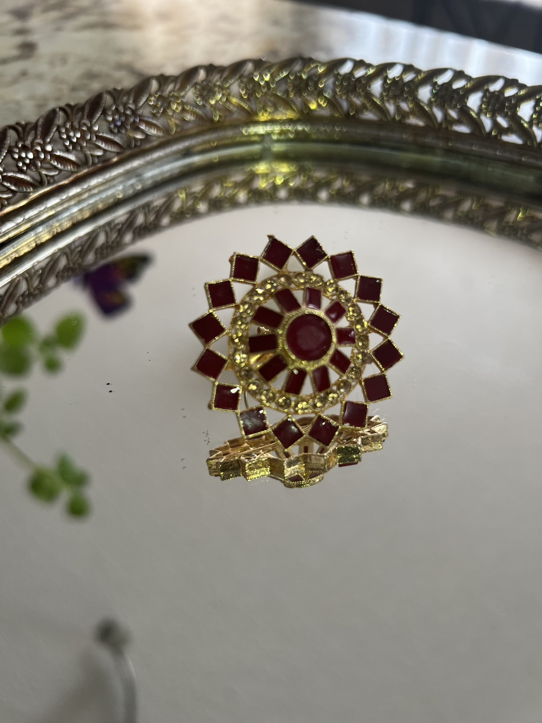Gold Tone new ladies ring with emerald kundan style - photo 2