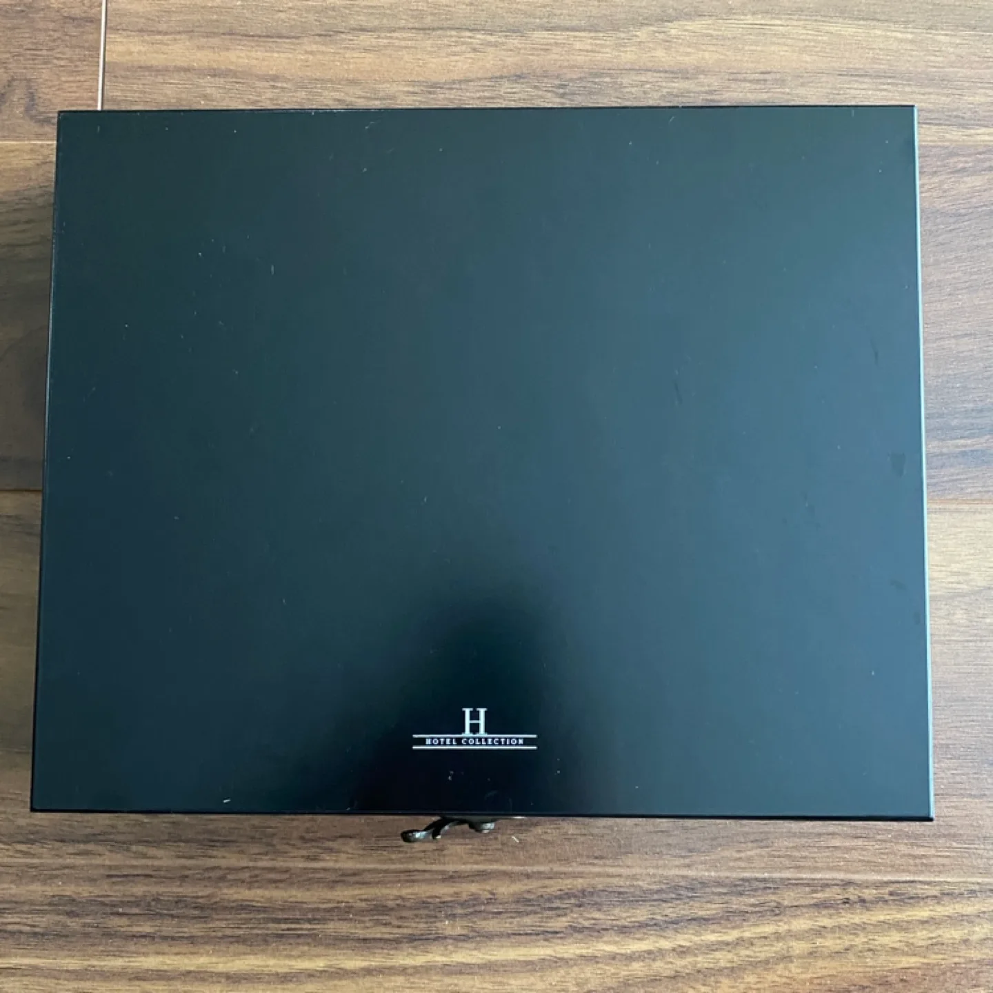 Hotel Collection Wine Opener Set + Free Glasses image indicator(4)