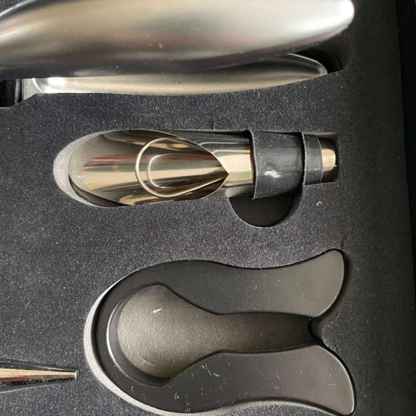 Hotel Collection Wine Opener Set + Free Glasses image indicator(5)