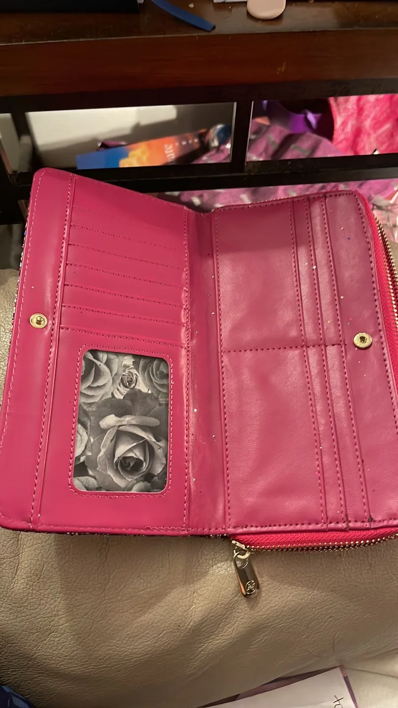 Adrienne Vittadini Sparkly Wallet image indicator(3)