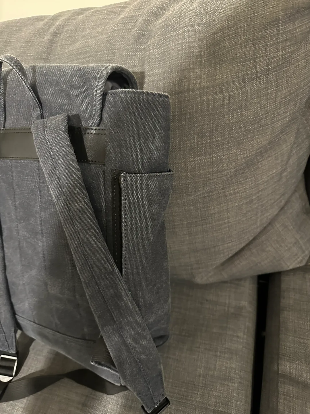 Kenneth Cole Reaction Backpack image indicator(8)