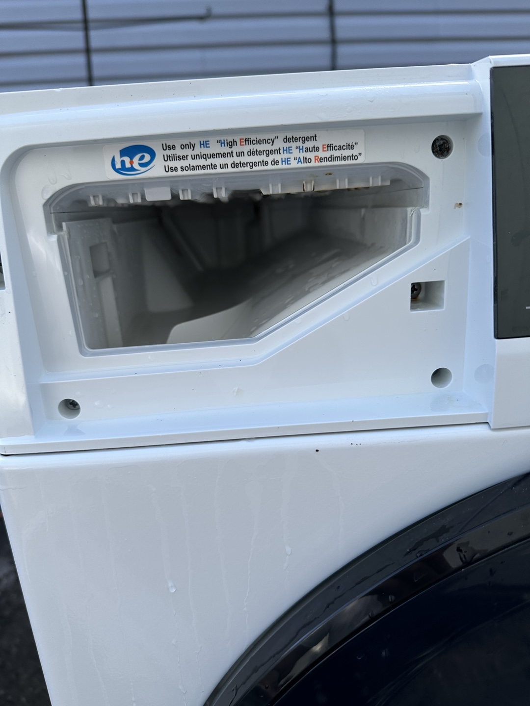 GE White Washing Machine - photo 3
