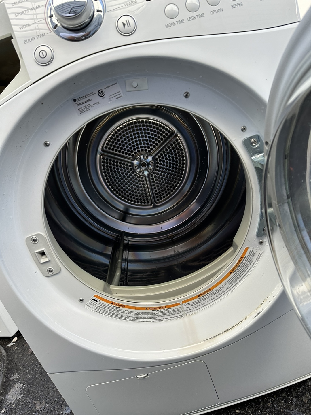 LG Electric Dryer - photo 3