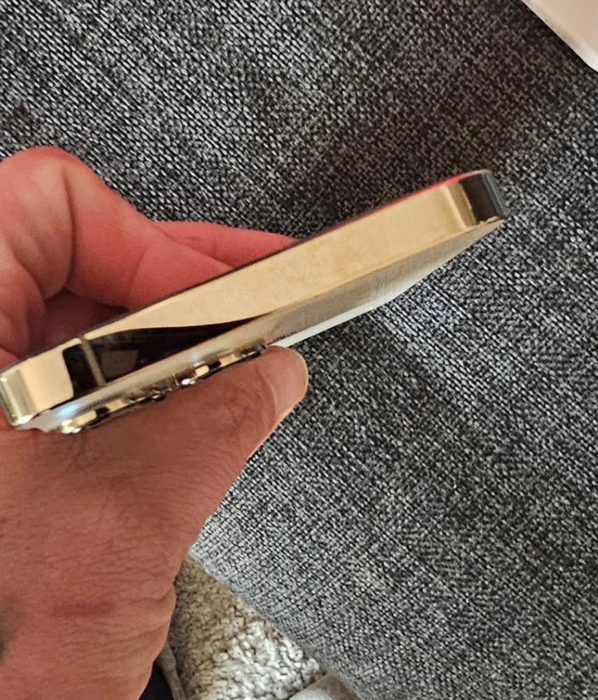 iPhone 13 Pro Max - Gold - 85% Battery Health - photo 2
