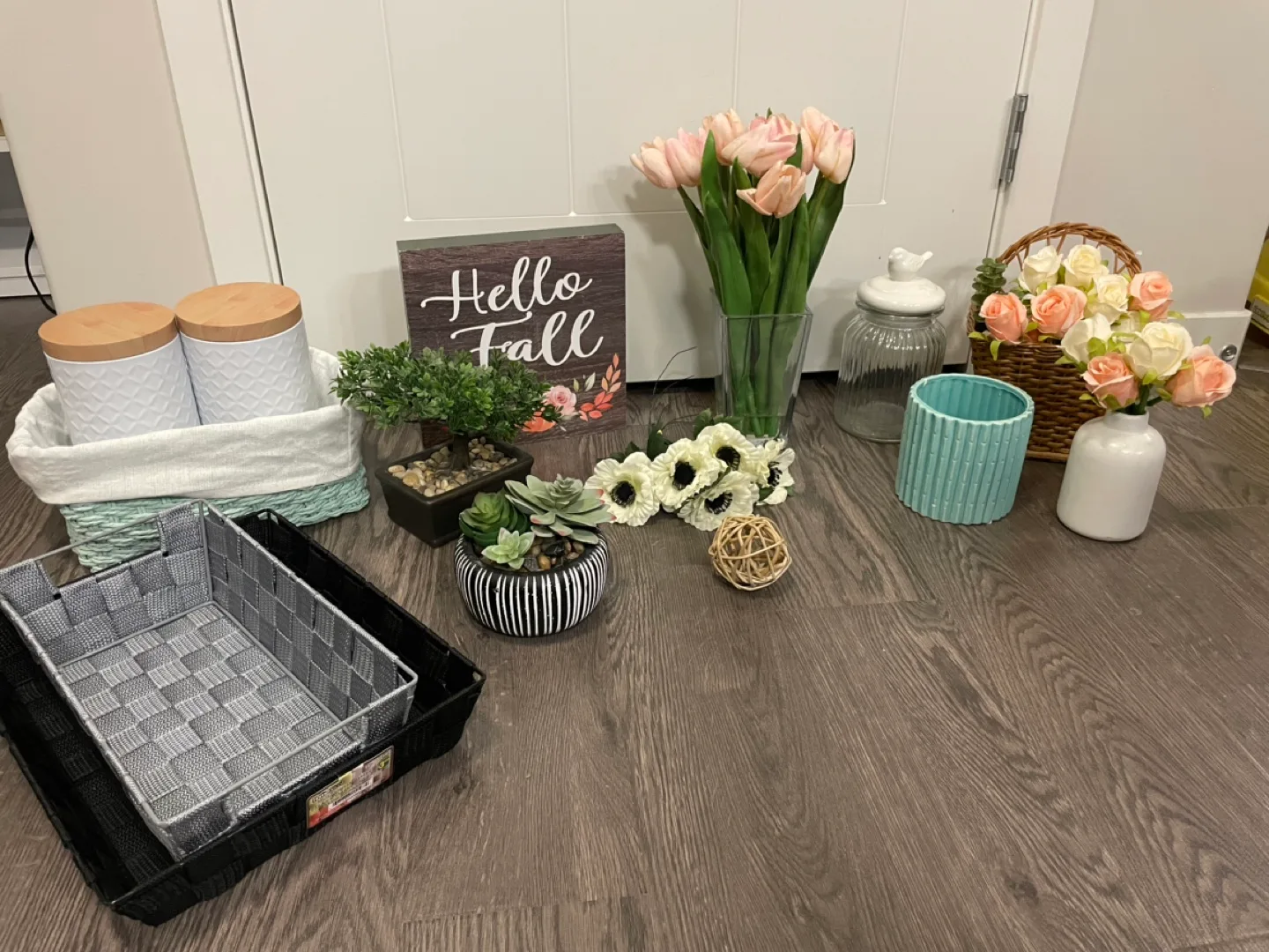 Home Decor Lot thumbnail
