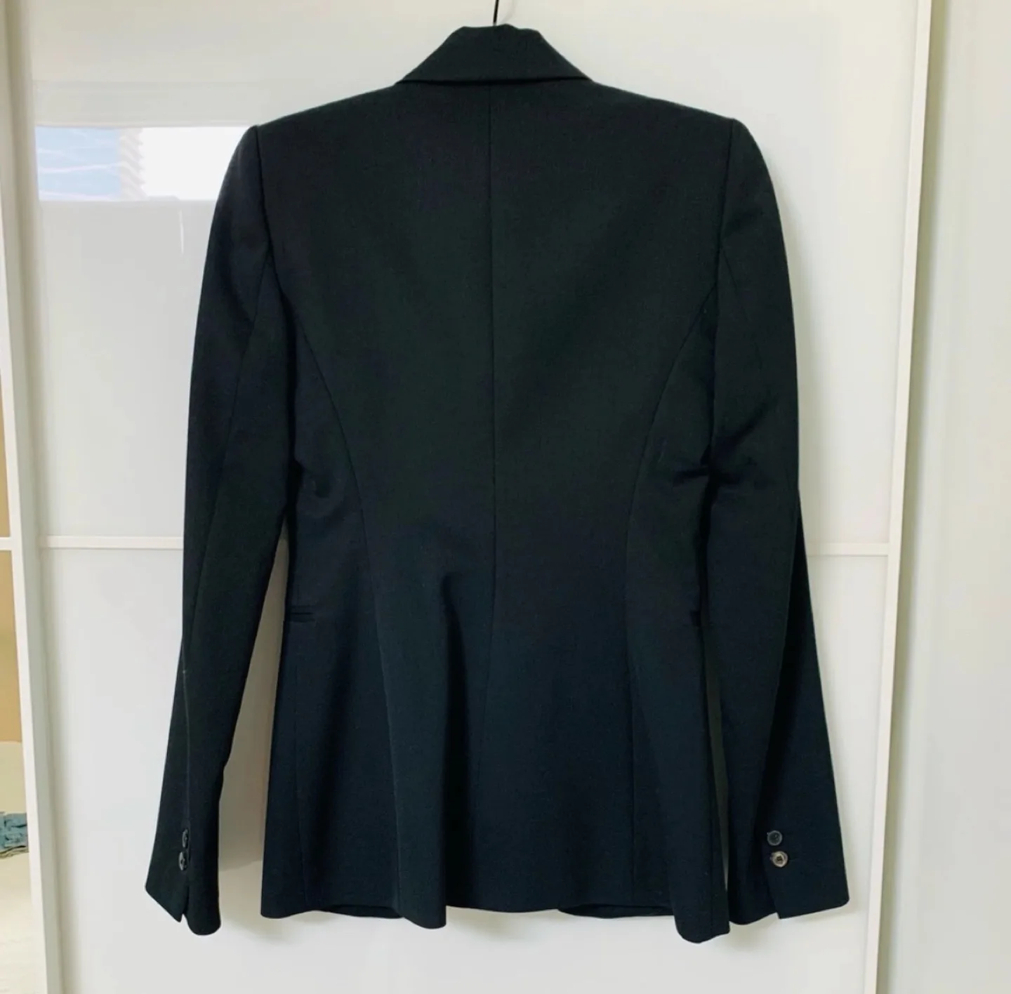 Selling brand new Zara black blazer in size XS image indicator(2)